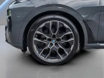 X7 xDrive40i AHK | 25% UPE-Nachlass | 7-Sitzer