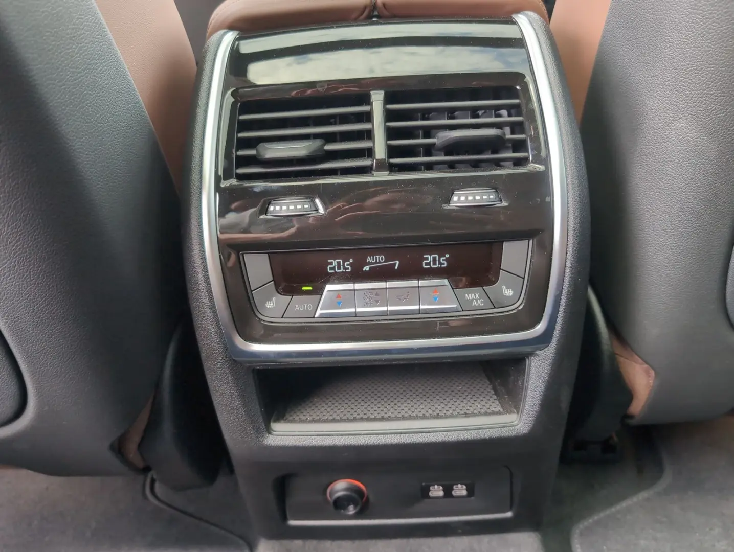 X7 xDrive40i AHK | 25% UPE-Nachlass | 7-Sitzer