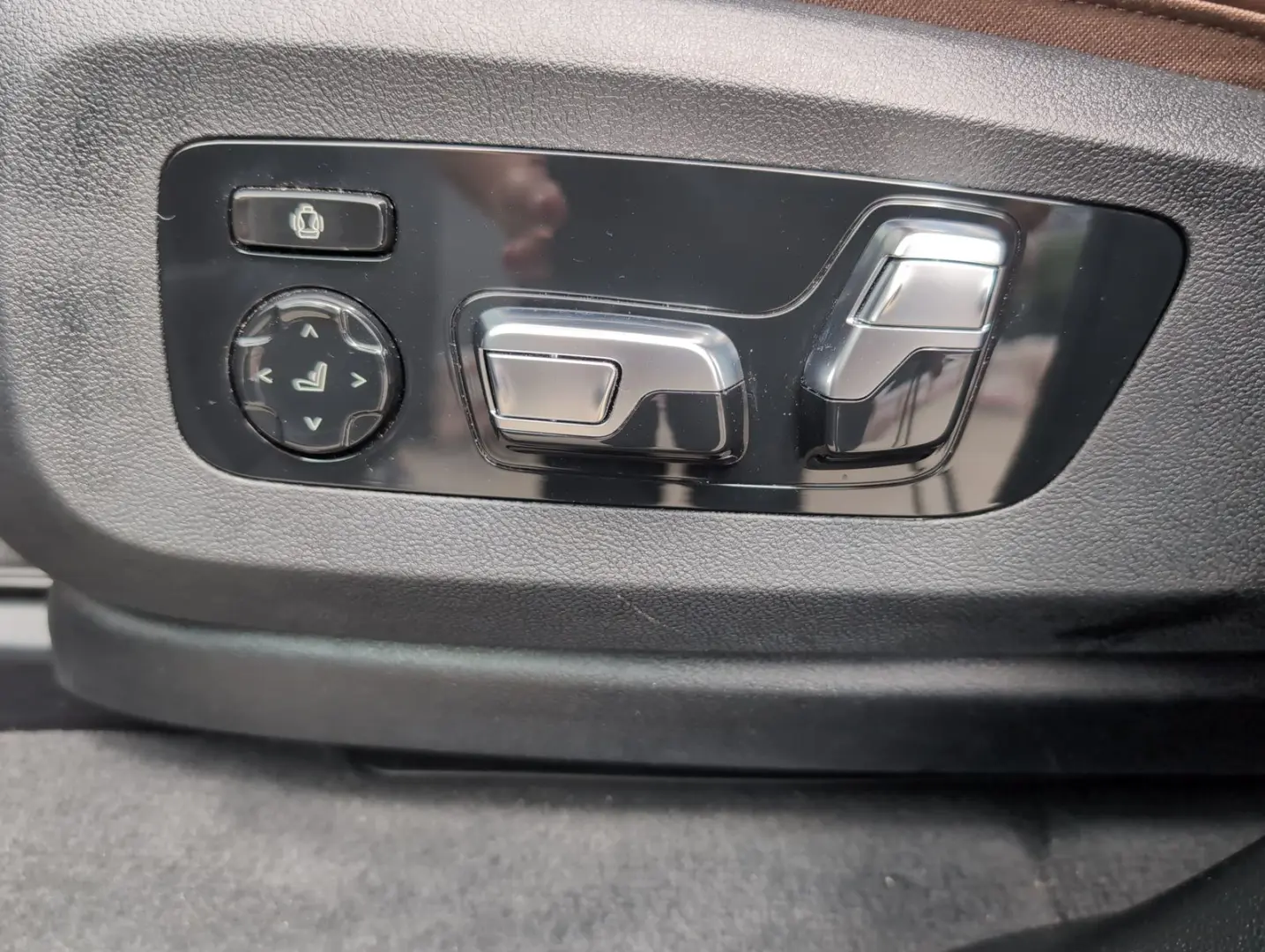 X7 xDrive40i AHK | 25% UPE-Nachlass | 7-Sitzer