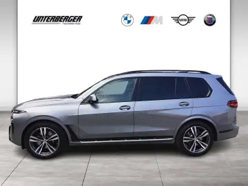X7 xDrive40d M SPORTPAKET PRO-ICONIC GLOW-AHK-SK