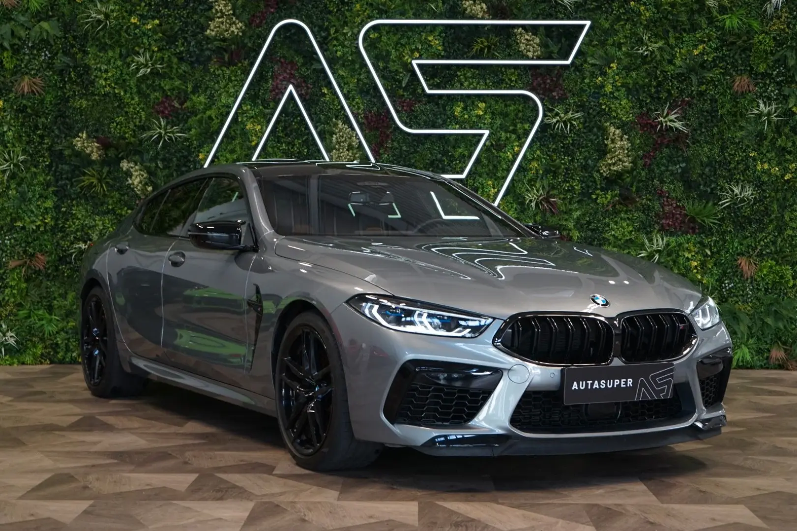 M8 COMP*GC*xDRIVE*LASER*B&W*112.562€ NETTO