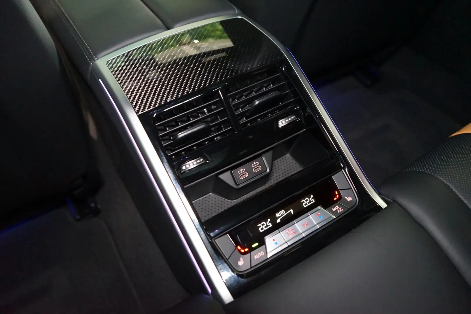 M8 COMP*GC*xDRIVE*LASER*B&W*112.562€ NETTO