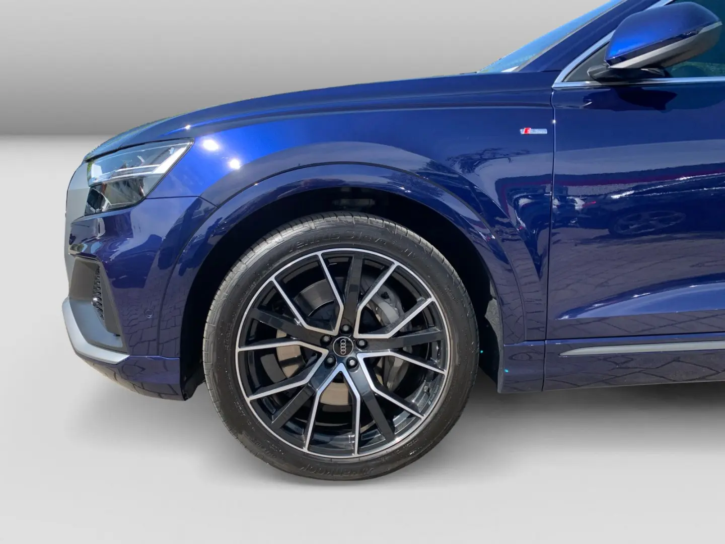 Q8 55 TFSIe quattro tiptronic S Line AHK