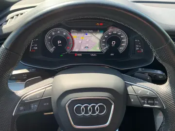 Q8 55 TFSIe quattro tiptronic S Line AHK