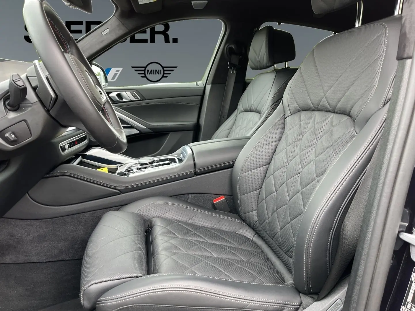 X6 M60 M60i*Standheizung*Bowers*AHK*Sky Lounge*S
