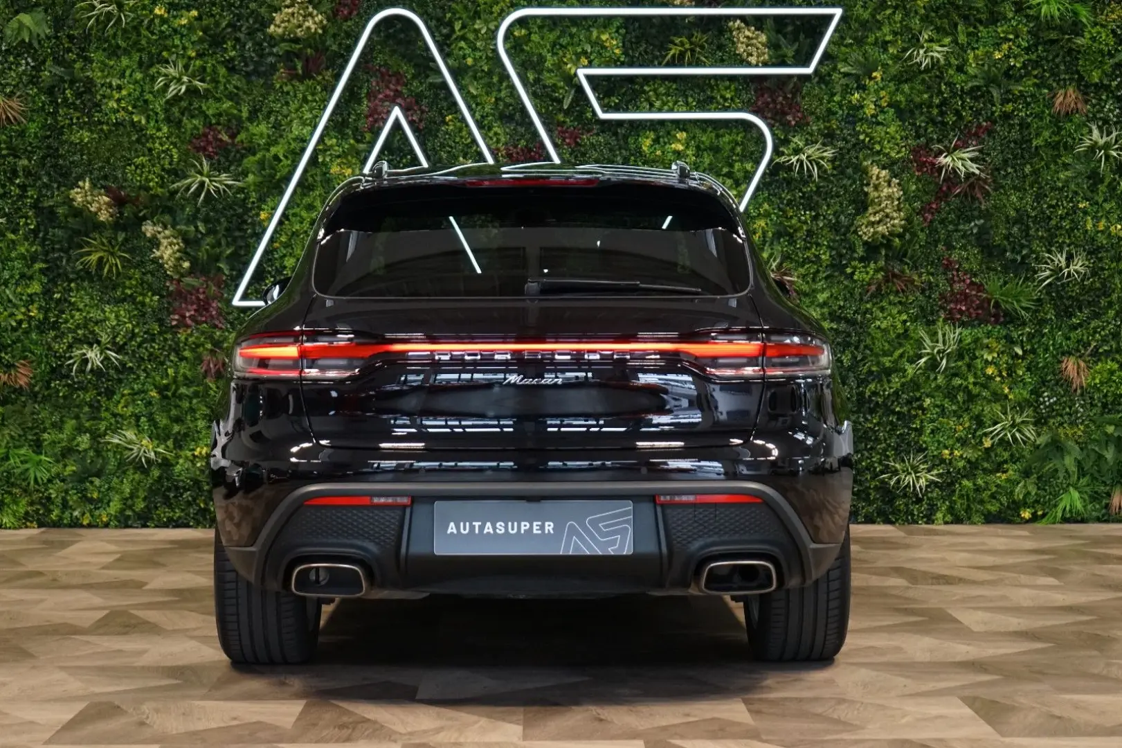 MACAN*CAMERA*CHRONO*ACC*LED*51.570€ NETTO