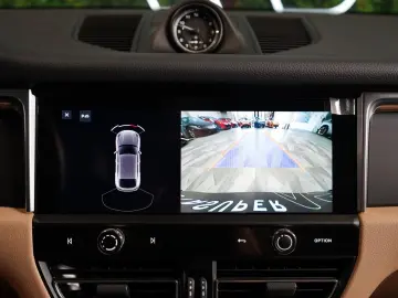 MACAN*CAMERA*CHRONO*ACC*LED*51.570€ NETTO