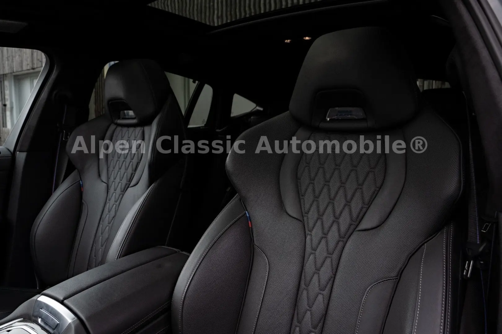 X6 M60 i xDrive B&W, HUD, PANO, AHK, Massage