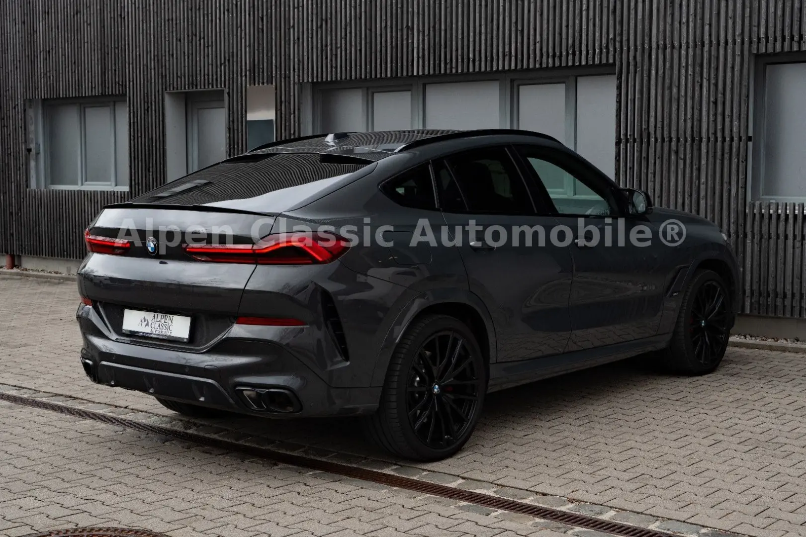 X6 M60 i xDrive B&W, HUD, PANO, AHK, Massage