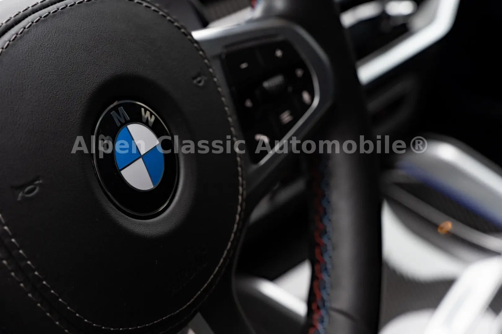 X6 M60 i xDrive B&W, HUD, PANO, AHK, Massage