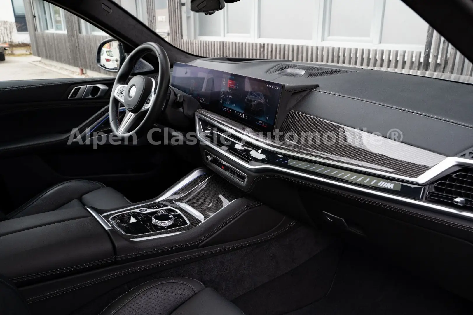 X6 M60 i xDrive B&W, HUD, PANO, AHK, Massage
