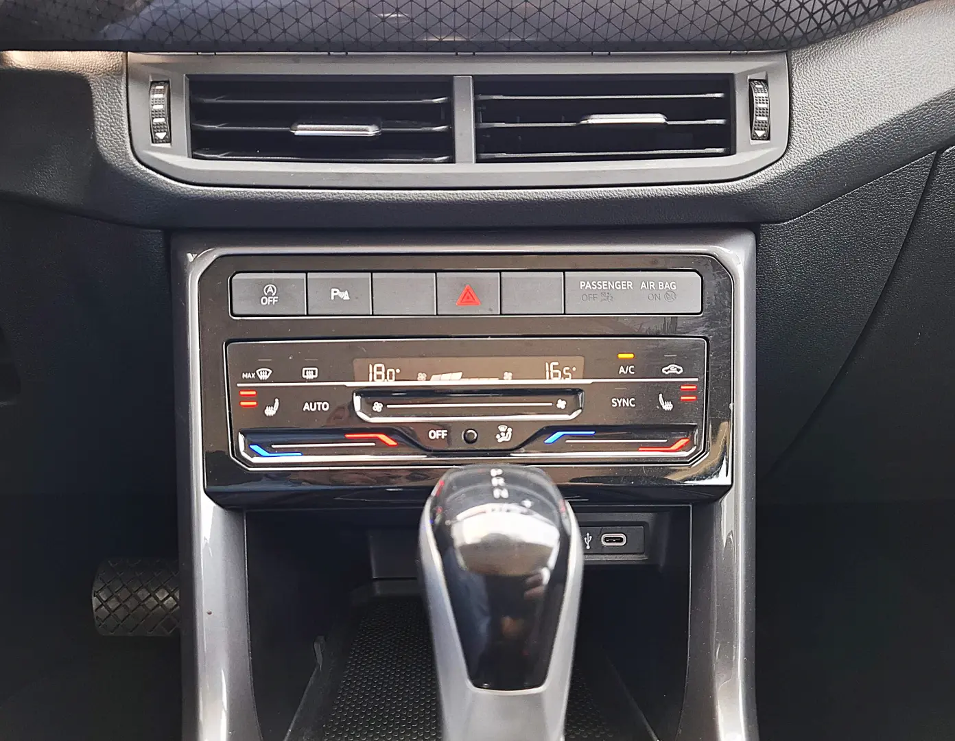 Volkswagen T-Cross 1.0 TSI DSG Style