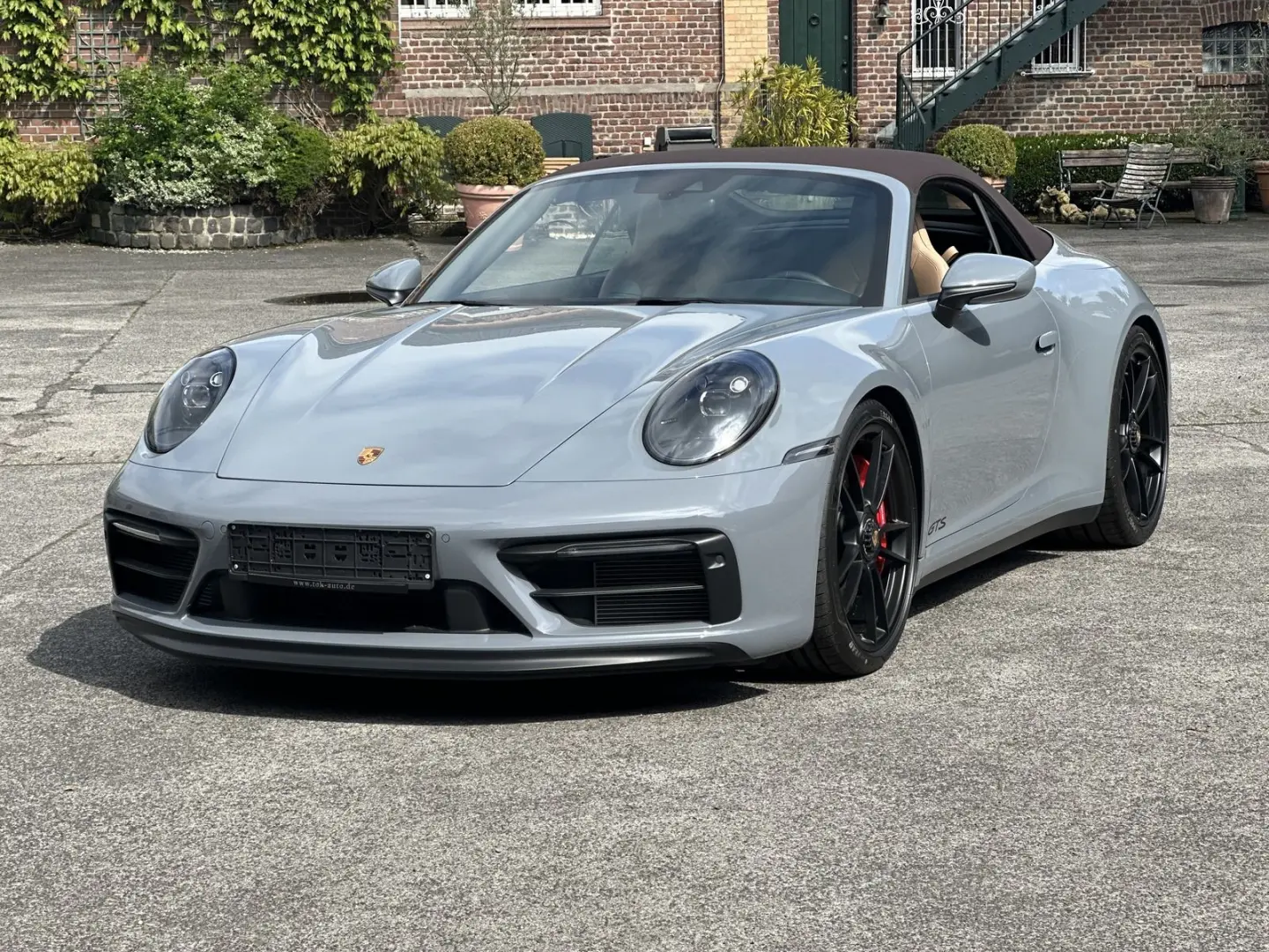 992 911 Cabriolet 4 GTS BI-COLOR EXCLUSIVE MANUF