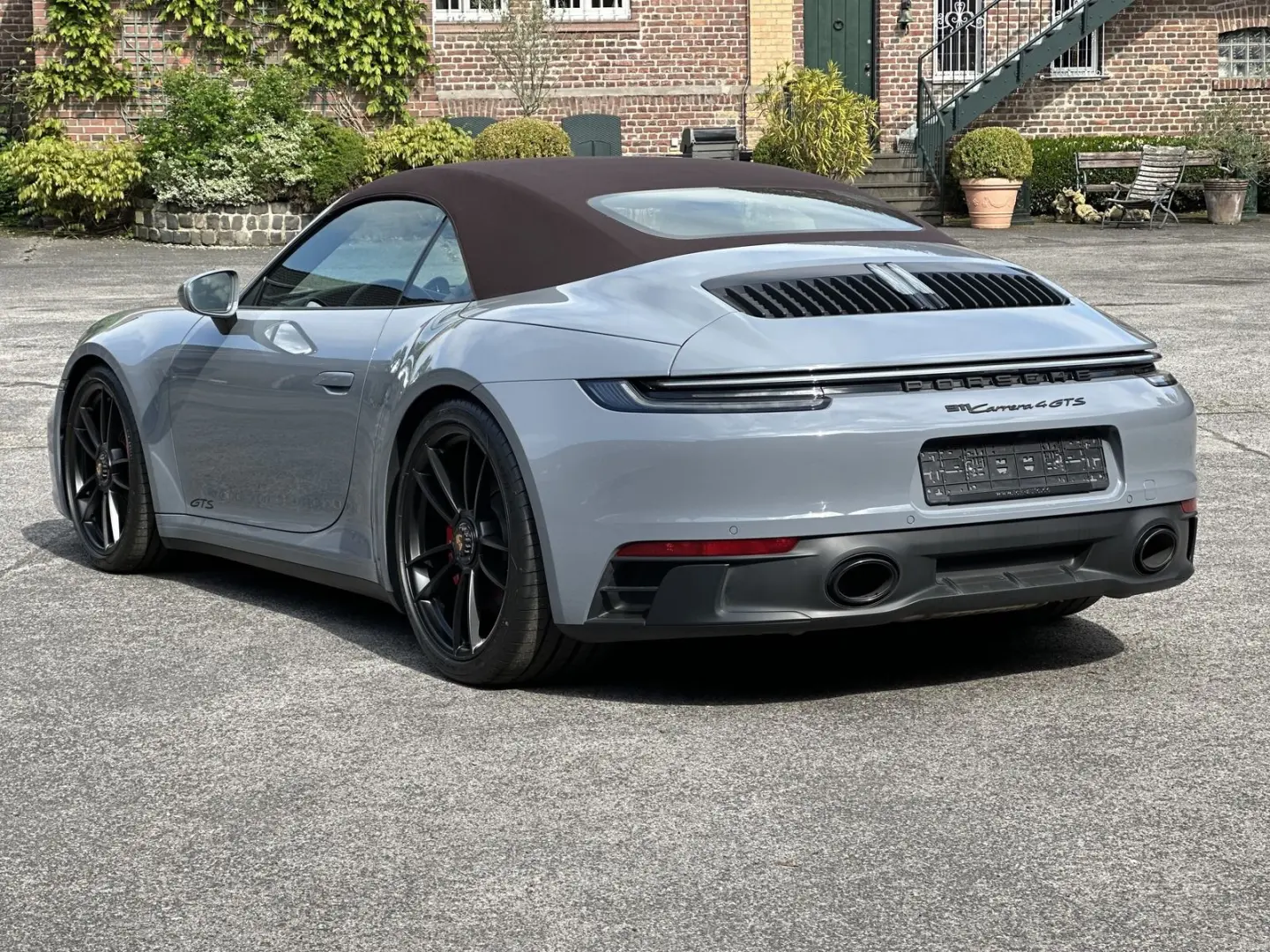 992 911 Cabriolet 4 GTS BI-COLOR EXCLUSIVE MANUF