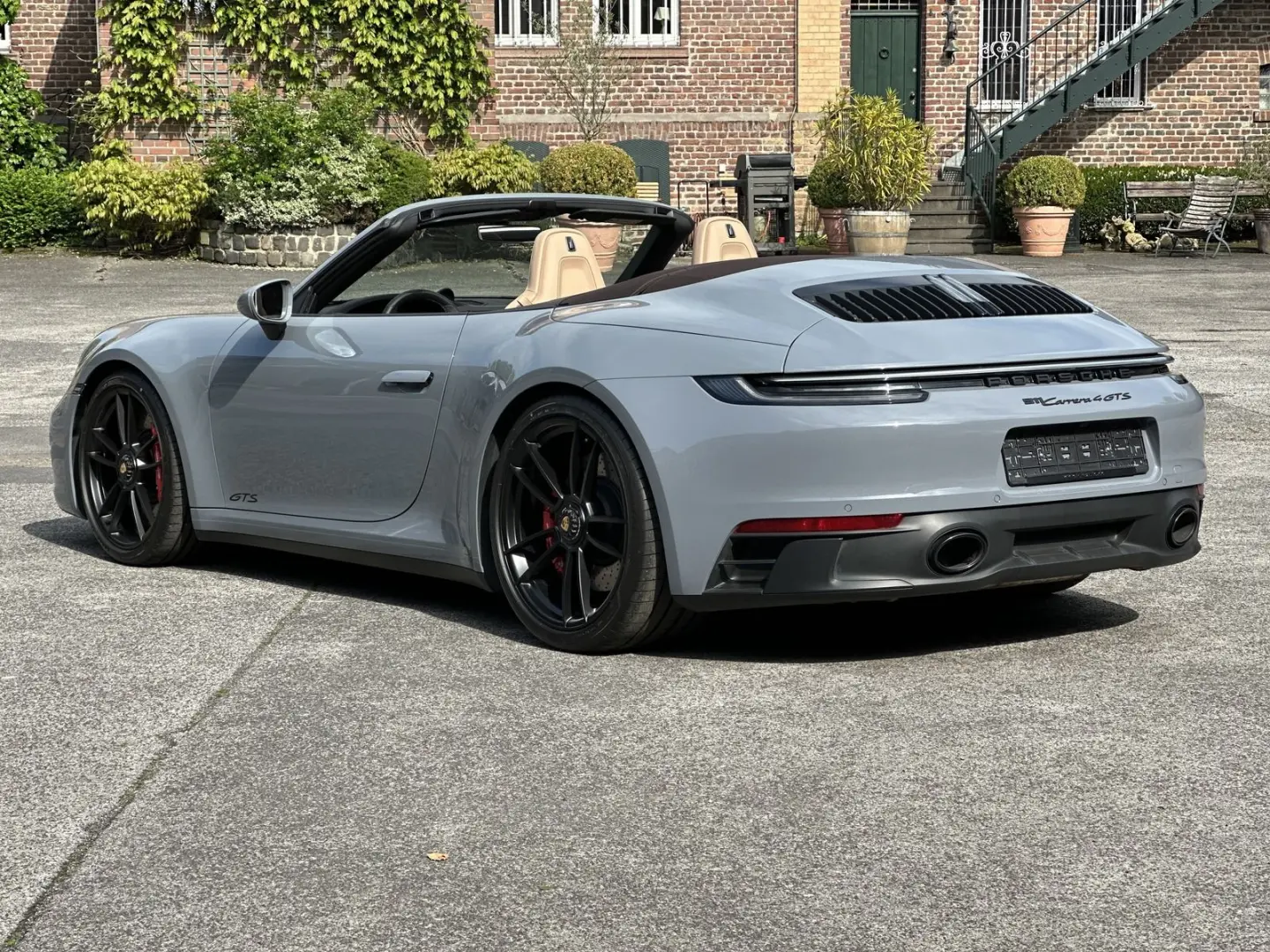 992 911 Cabriolet 4 GTS BI-COLOR EXCLUSIVE MANUF
