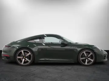 911 Carrera 4S