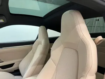 911 Carrera 4S