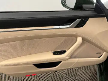 911 Carrera 4S