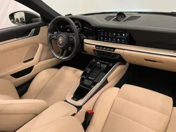 911 Carrera 4S