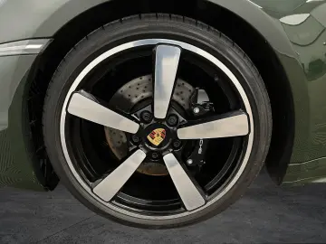 911 Carrera 4S