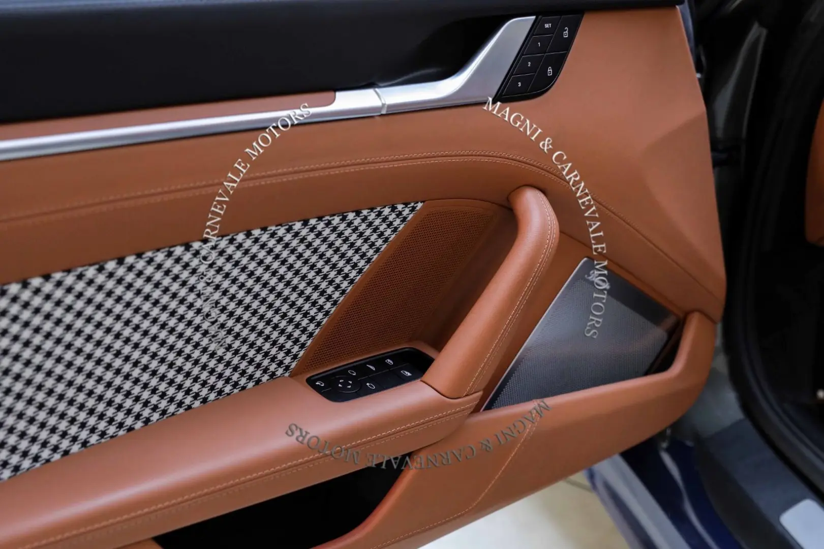 992 Turbo S Cabriolet - Heritage - Lift - VAT