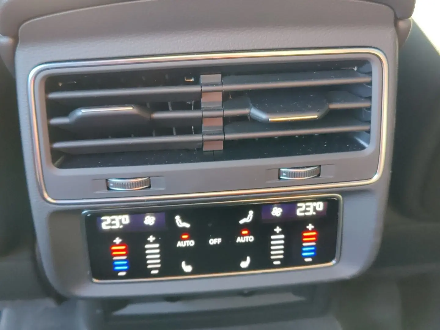 SQ7 competition plus TFSI 373(507) kW(PS) tiptro