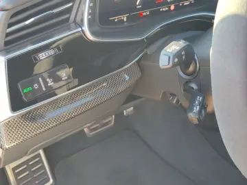 SQ7 competition plus TFSI 373(507) kW(PS) tiptro