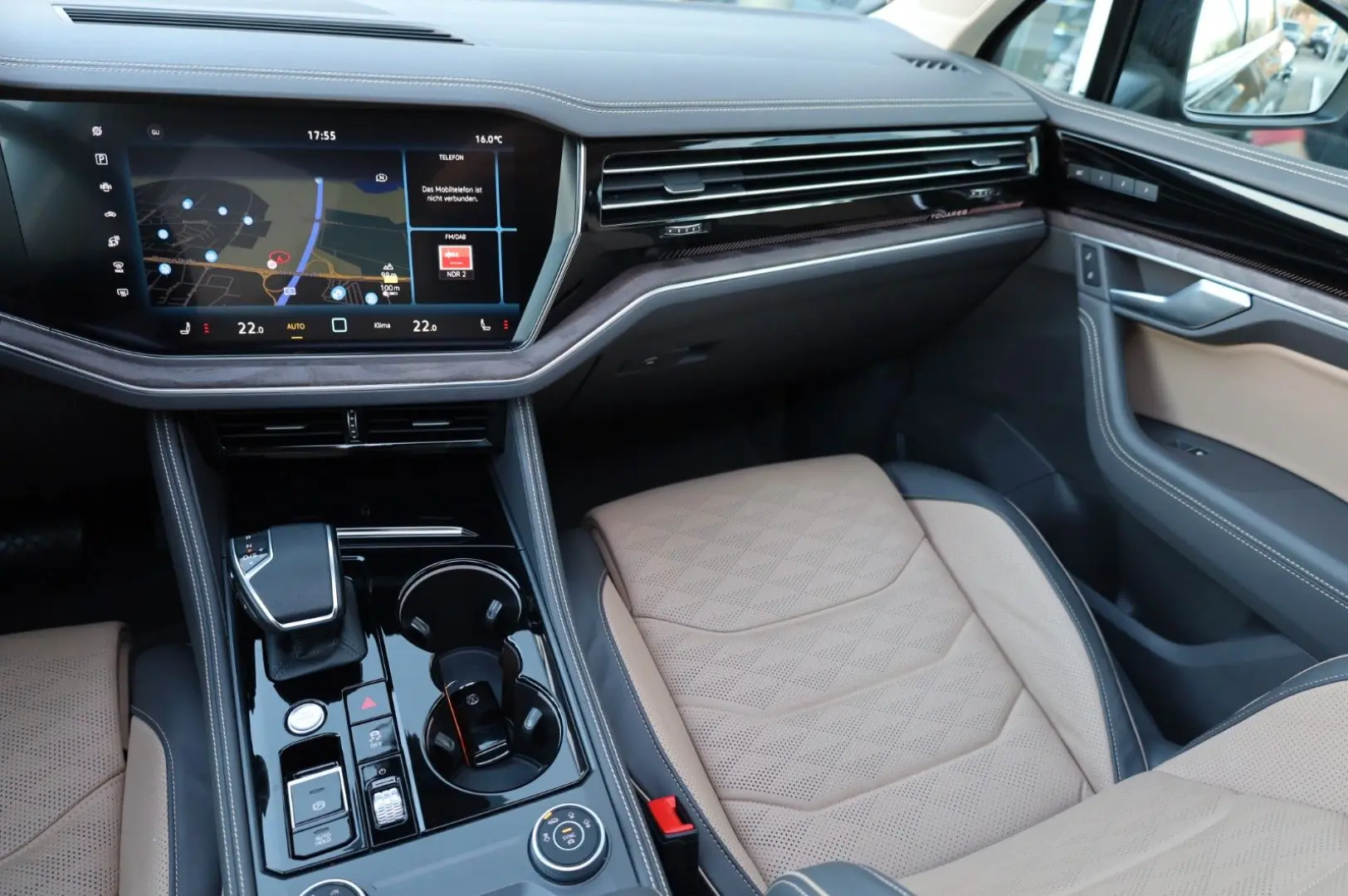 Touareg 3.0 TDI 210 kW 4Motion Exlusive Head Up