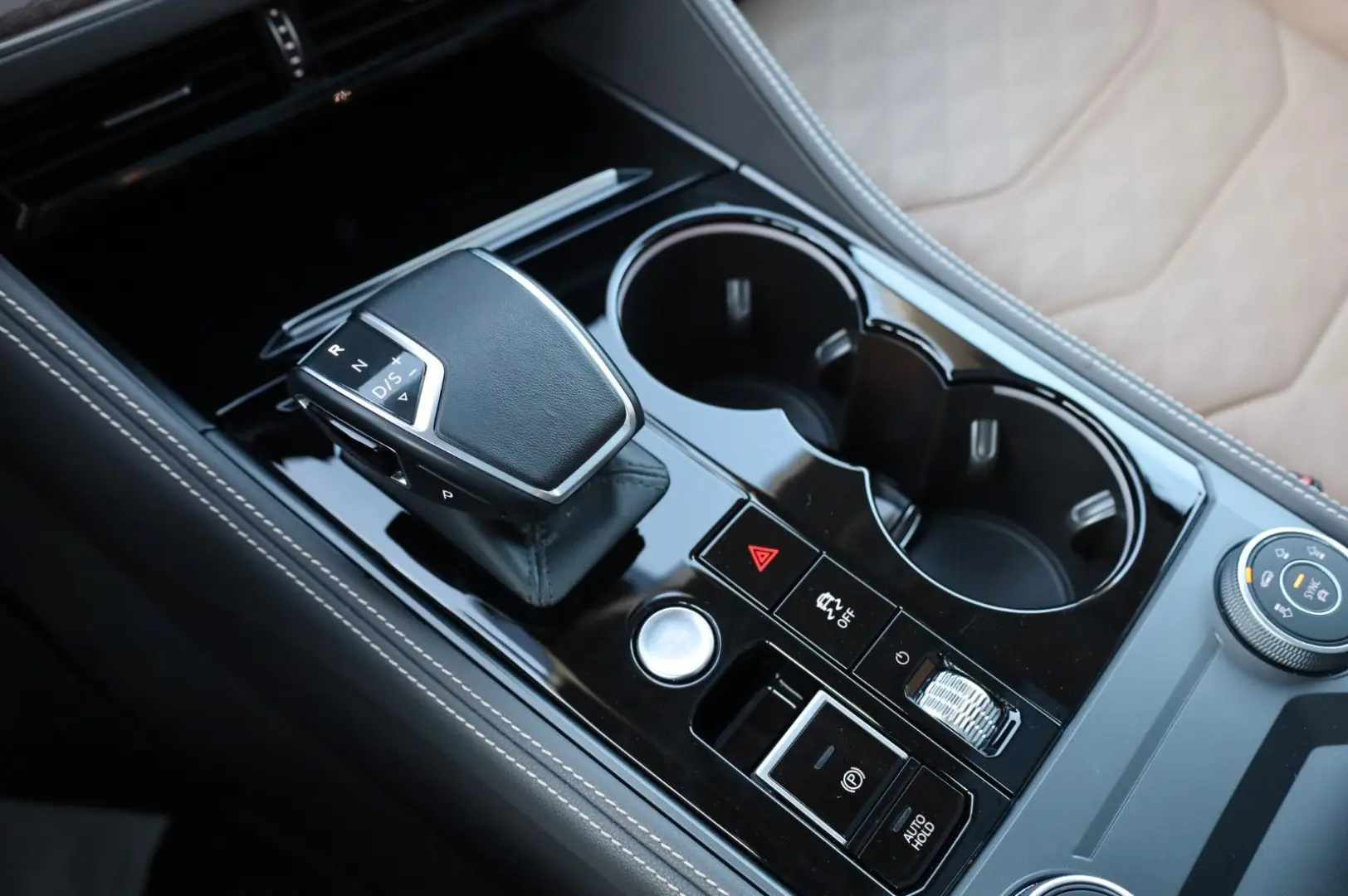 Touareg 3.0 TDI 210 kW 4Motion Exlusive Head Up
