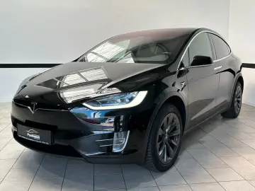 Model X 100D Dual Navi Leder LED 6-Sitzer