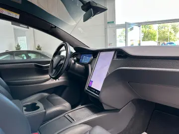 Model X 100D Dual Navi*Leder*LED*6-Sitzer