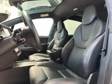 Model X 100D Dual Navi*Leder*LED*6-Sitzer