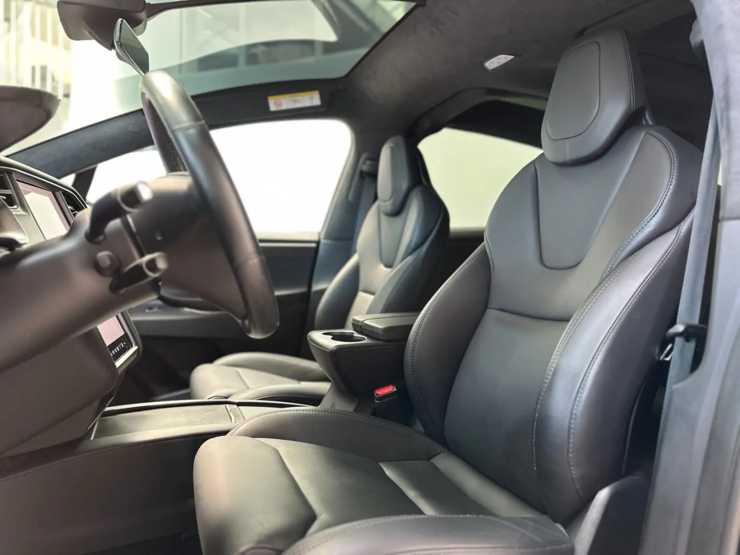 Model X 100D Dual Navi*Leder*LED*6-Sitzer