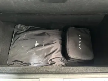 Model X 100D Dual Navi*Leder*LED*6-Sitzer