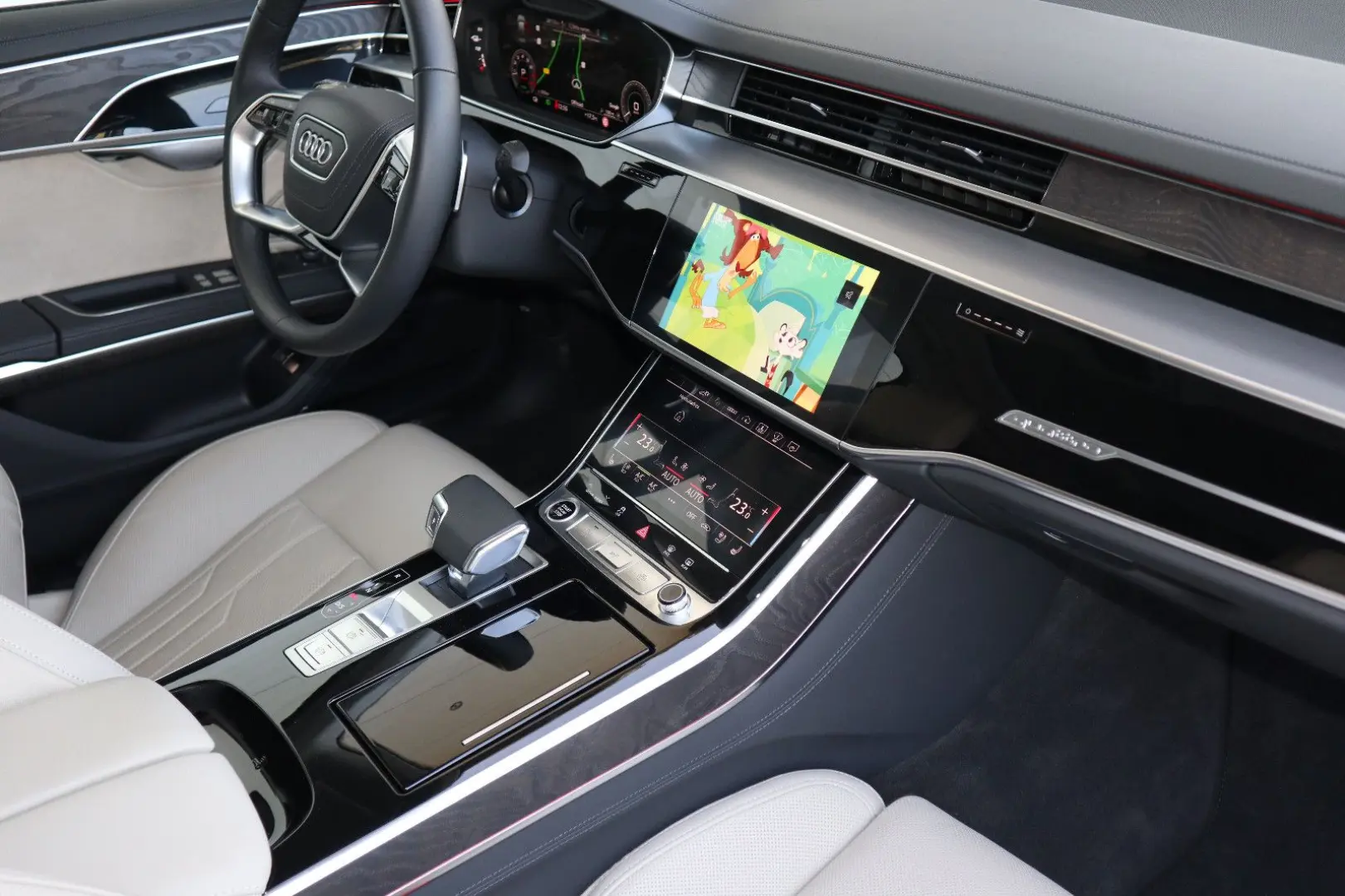 A8L 60 TFSI e lang BLACK-PAKET/5-Si./LEDER BEIGE