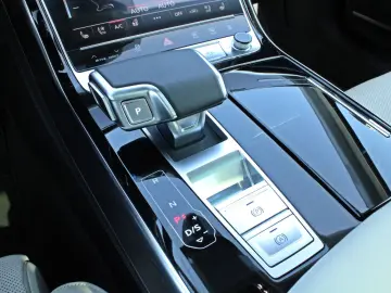 A8 Lang 50TDI S LINE BLACK HUD PANO DIG-MATRIX