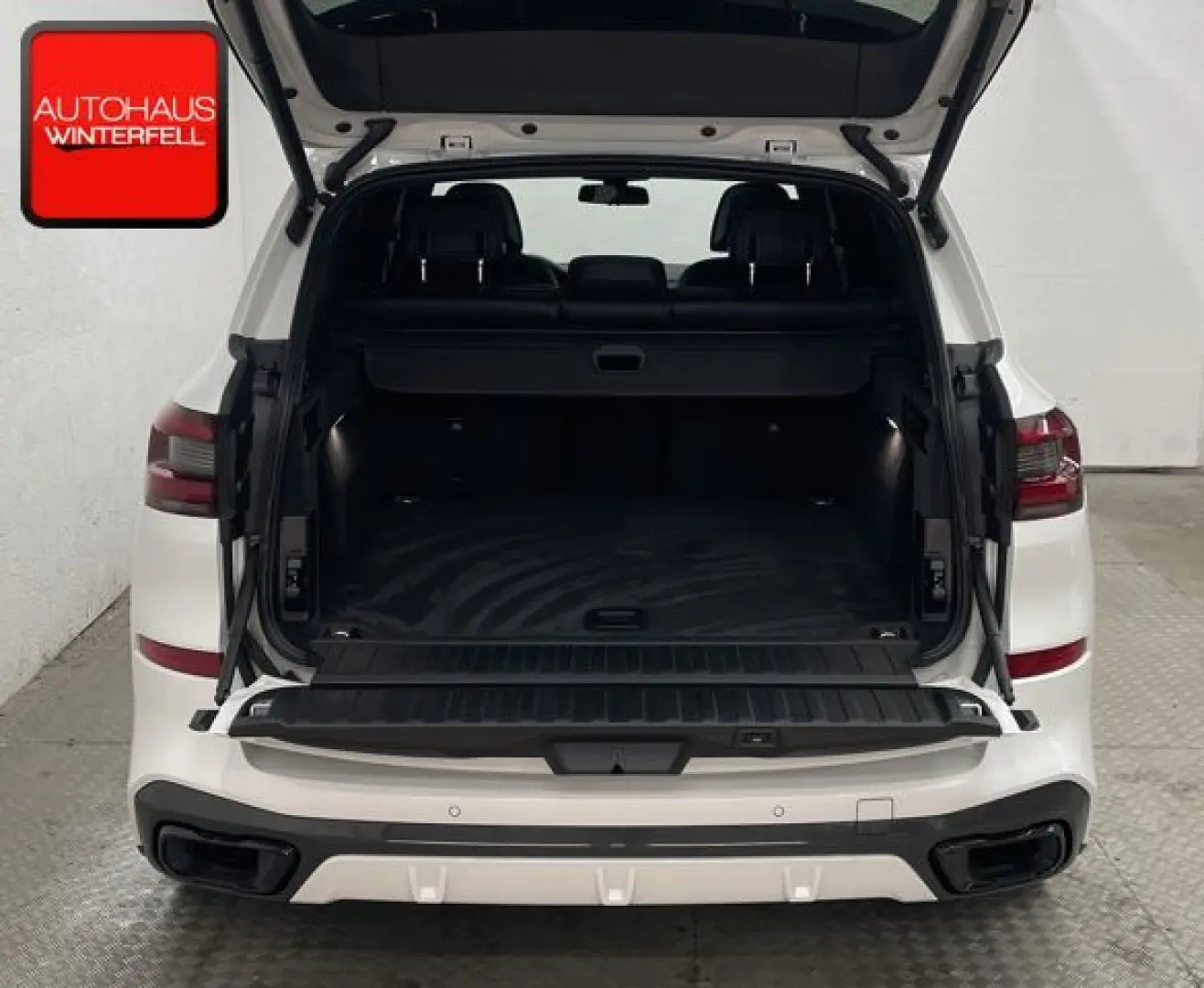 X5 xDrive30d M SPORT PANO+LASER+AHK+STANDHZG+HUD