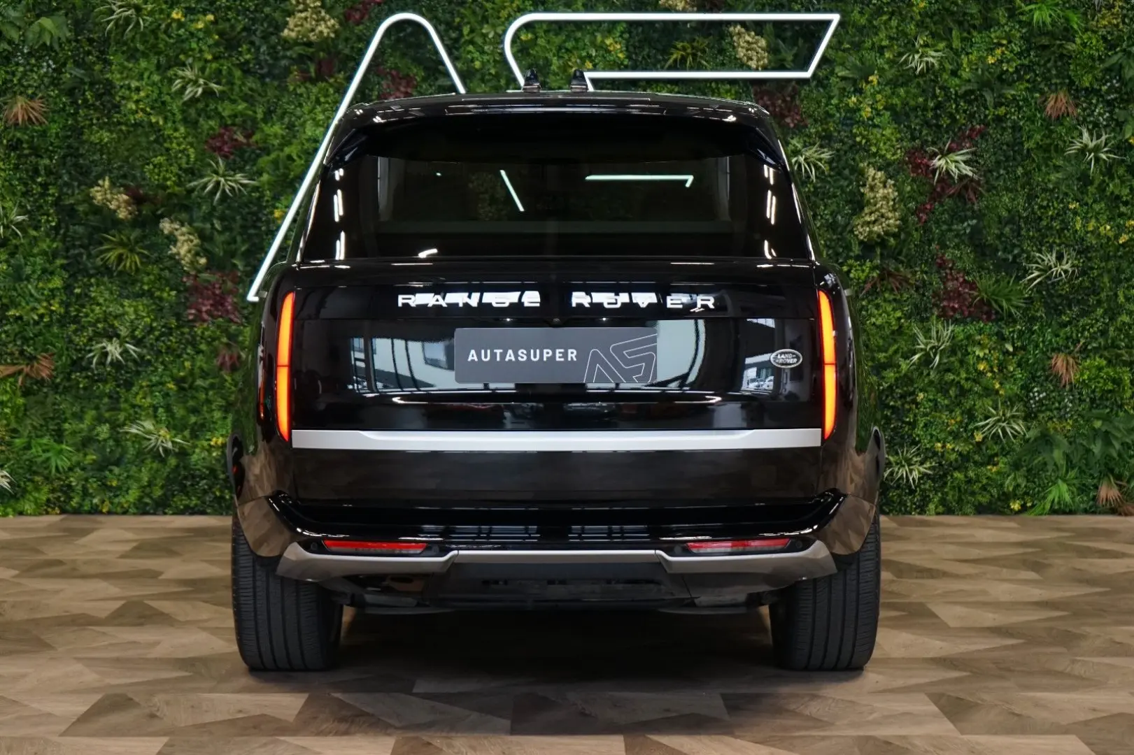 Range Rover D350*LWB*AUTOBIO*TOW*118.678€ NETTO