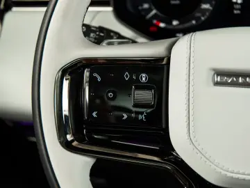 Range Rover Sport D300 Dynamic HSE 23