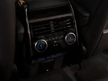 Range Rover Sport D300 Dynamic HSE 23