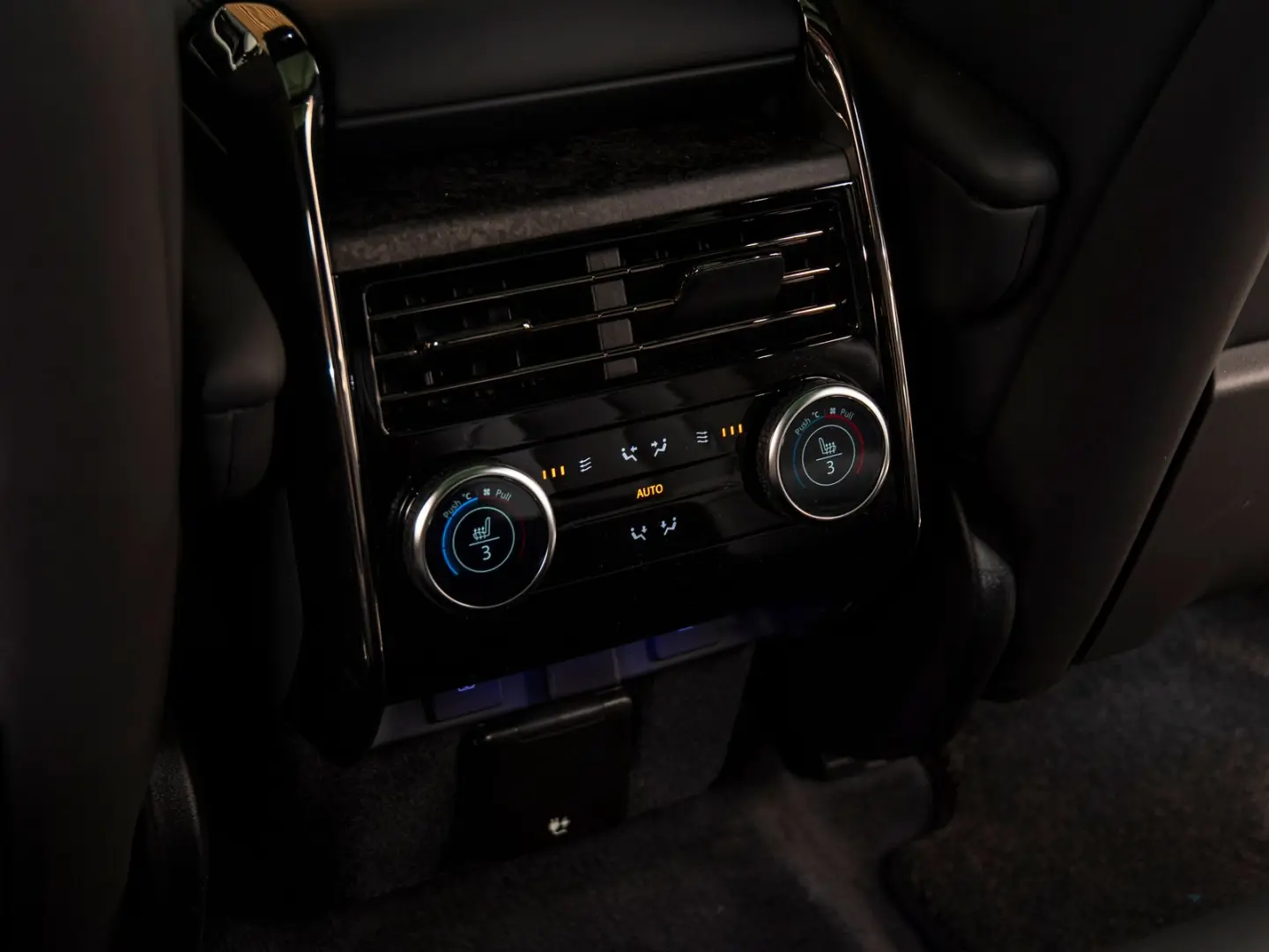 Range Rover Sport D300 Dynamic HSE 23