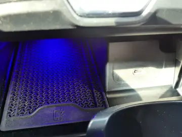 C 180 Avantgarde +R-Kamera+Ambiente+MBUX+LED+SHZ