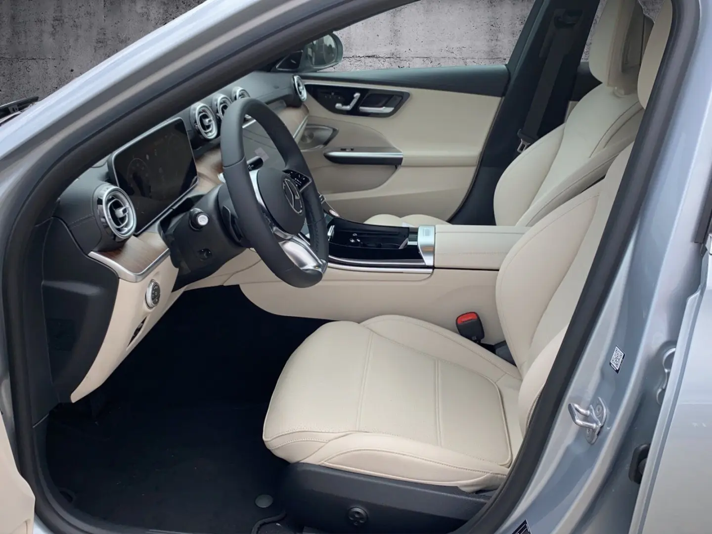 C 220 d AVANTGARDE+360°+DISTRO+PANO+HUD+BURME