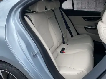 C 220 d AVANTGARDE+360°+DISTRO+PANO+HUD+BURME