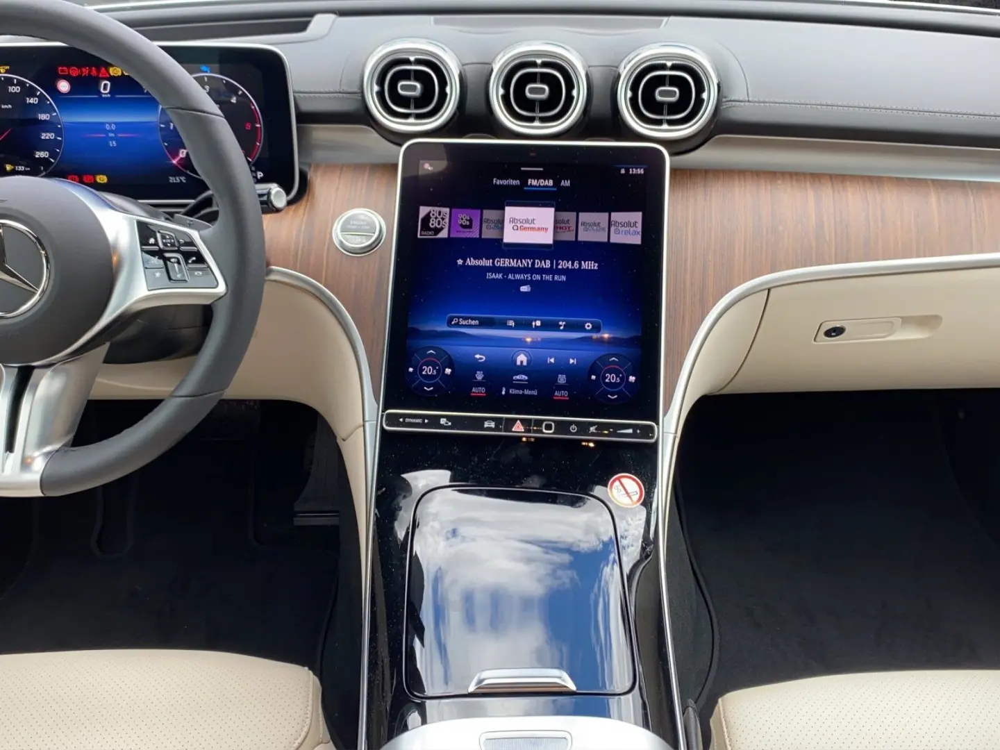 C 220 d AVANTGARDE+360°+DISTRO+PANO+HUD+BURME