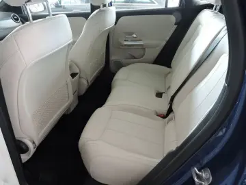 Mercedes-Benz GLA GLA 180 d Automatic Business E