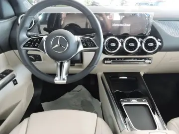 Mercedes-Benz GLA GLA 180 d Automatic Business E