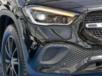 GLA 220d Progressive +Pano+Distronic+Multibeam++