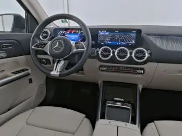 GLA 220 d 4M Progressive*AHK*Burme*Distro*MBeam*