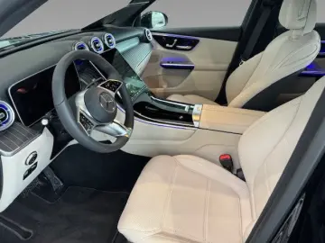 GLC 220 d 4M Avantgarde Airmatic AHK 360° Sound